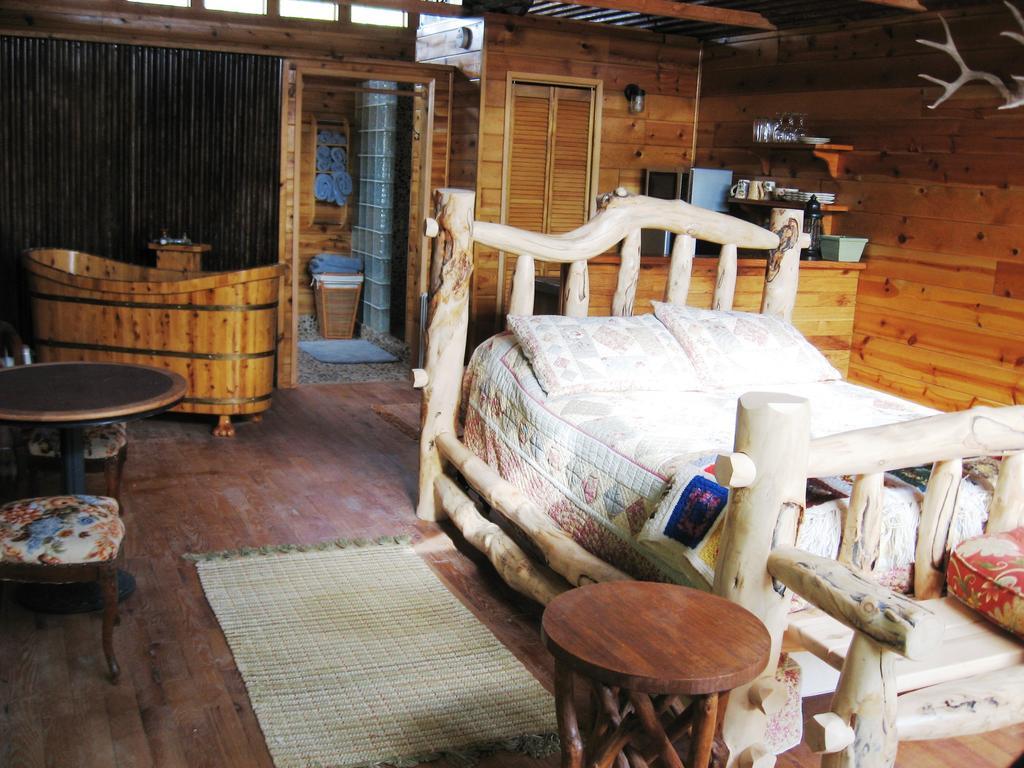 Shady Lady Bed And Breakfast Scottys Junction Szoba fotó